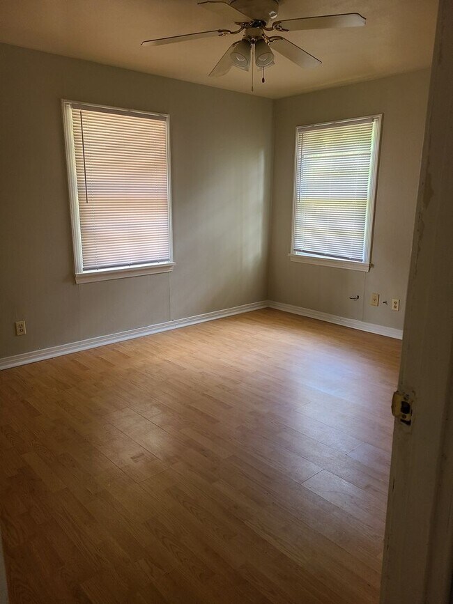 Photo - Cute 2 bedroom house!