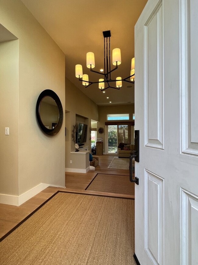 Photo - Luxury Living in one of Napa Valley's Most Prestigious Gated Commmunities