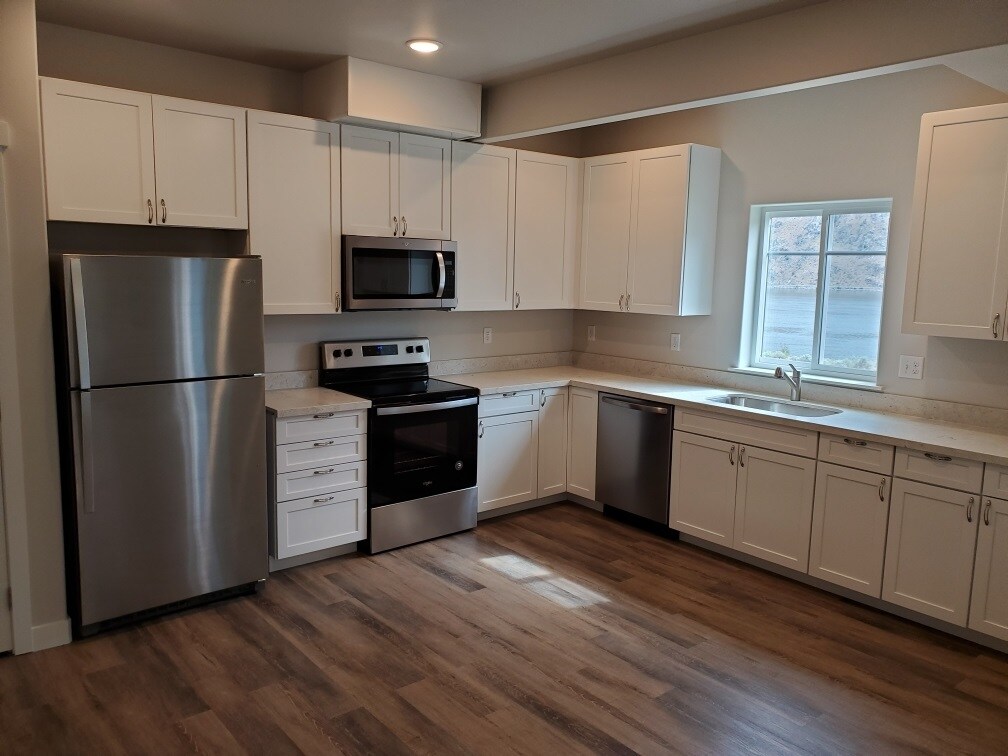 Photo - Entiaqua Apartments