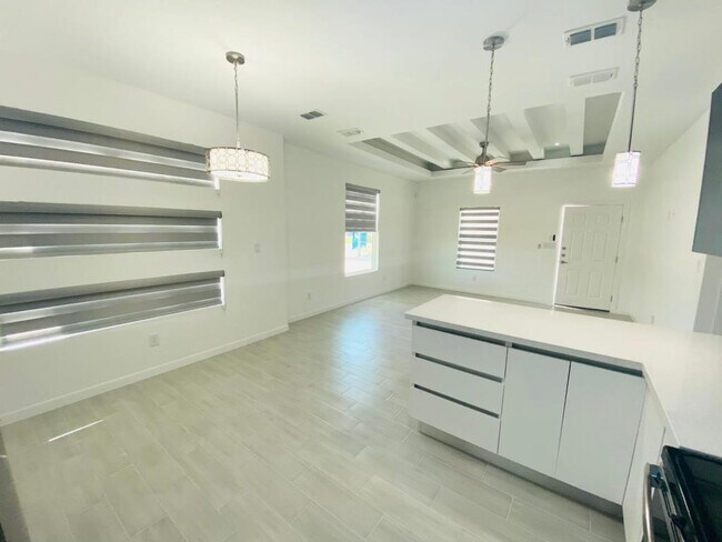 1623 W Marlin St Unit 3