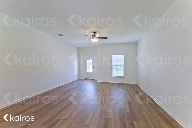 Photo - 113 Teddy Ln