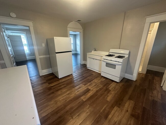 Building Photo - 1822 7th St Unit 4