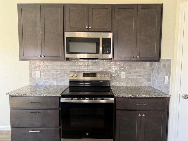 Photo - 510 Whirlaway Dr