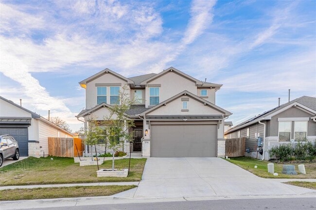 Building Photo - 204 Greenway Dr