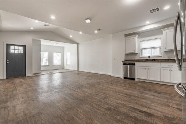 Photo - 1221 NW 31st St