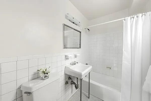 Photo - 2 Charlton St Unit 14