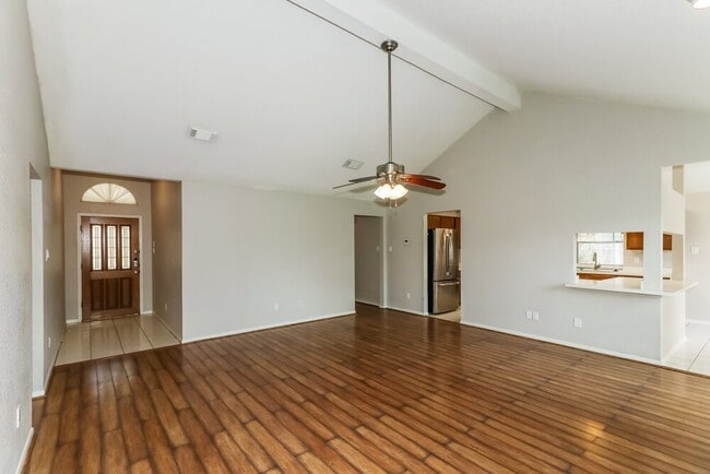 Photo - 2203 St James Pl