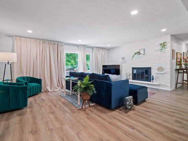 Photo - 8040 Strongsville Blvd Unidad SI ID1496063P