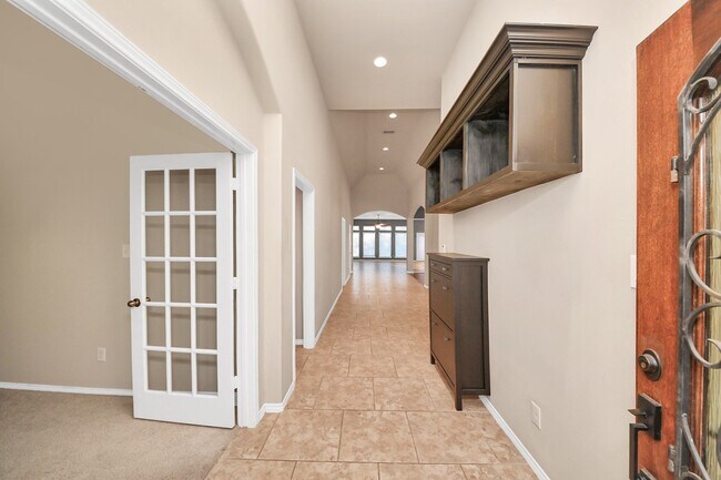 Photo - 2003 Sequoia Trail Ln