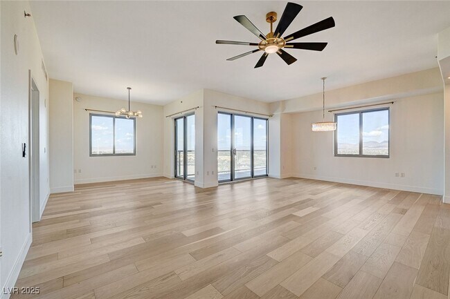 Building Photo - 8255 S Las Vegas Blvd Unit 813