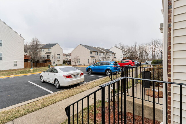 Photo - Well-maintained interior row townhouse in the desirable Dogwoods community near Quantico.