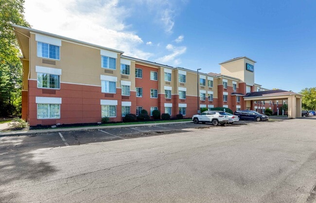 Furnished Studio-Cleveland - Airport - North Olmsted