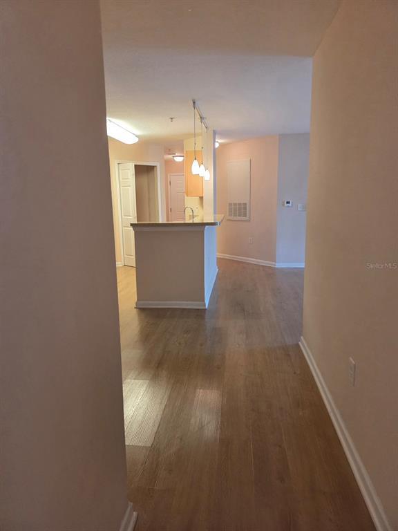 5824 Lake Pointe Village Cir Unidad 504