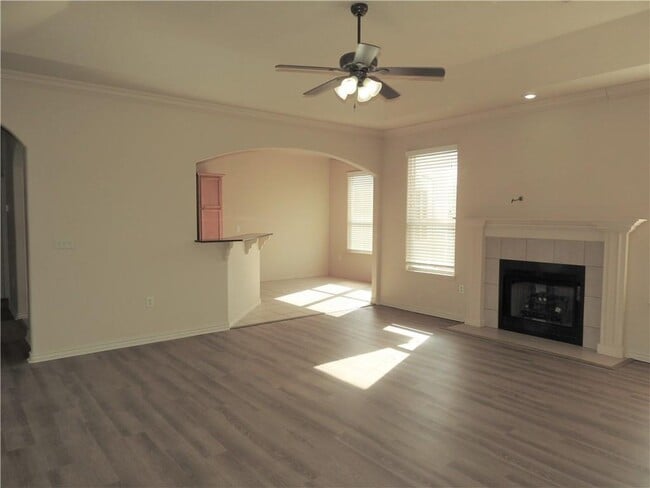 Photo - 420 Torino Pl