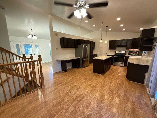 Photo - 4 Bedroom 2 1/2 Bath Home Oversized 2 Car Garage. Dog Friendly