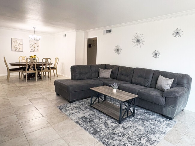 Sala de estar - 7500 Callaghan Rd Unidad #213