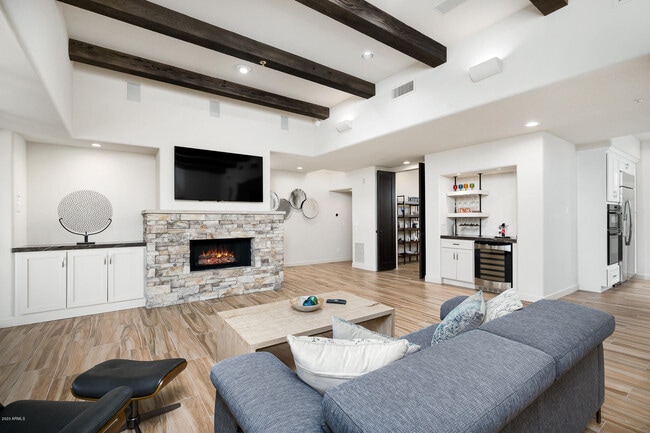 Photo - 10071 E Graythorn Dr