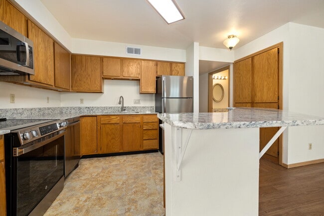 29-web-or-mls-08ps - Robinson Park Apartments