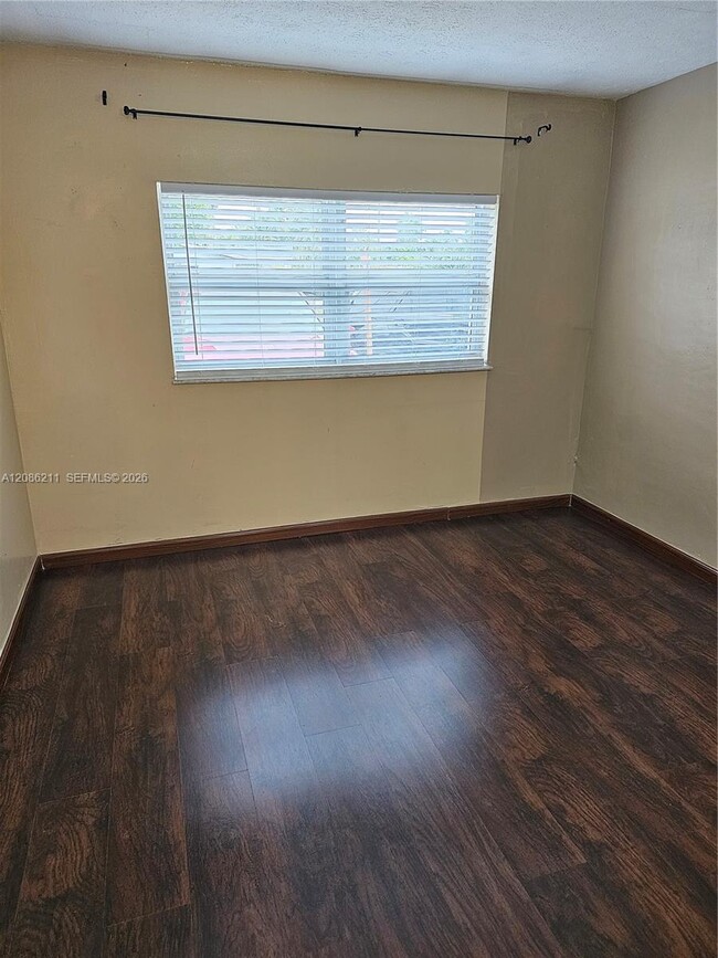 Photo - 3500 NW 39th St Unit 0