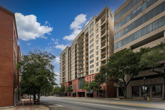 Photo - 121 N Monroe St Condo Unit 9010