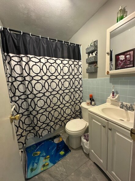 Photo - 565 Keller Ave