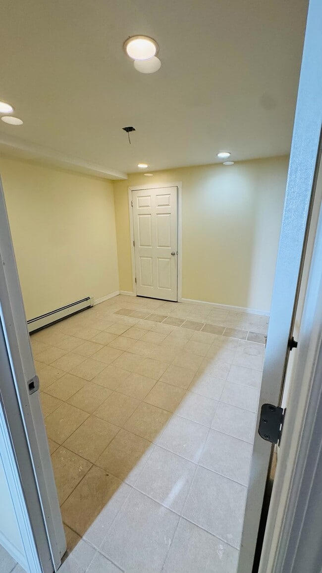 Photo - 10915 164th St