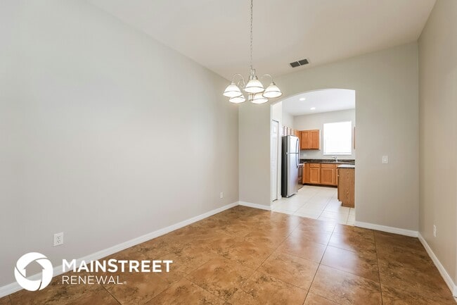 Photo - 827 Eisenhower Blvd