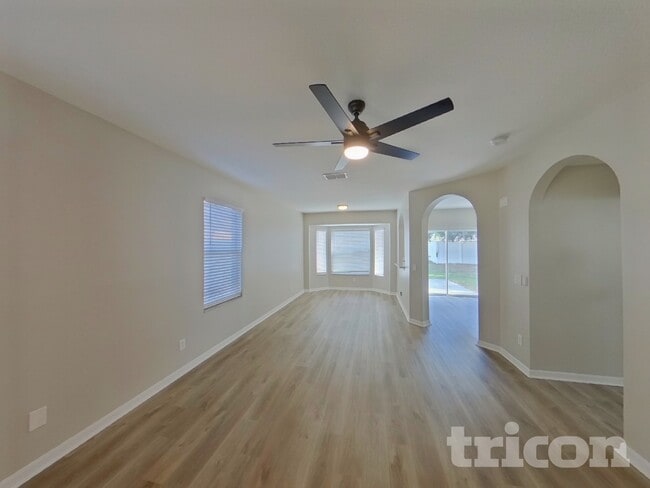 Photo - 10645 Navigation Dr