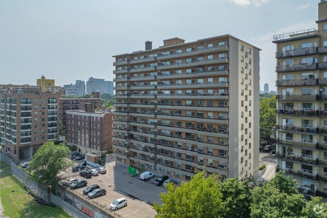 111 Lawton Boulevard