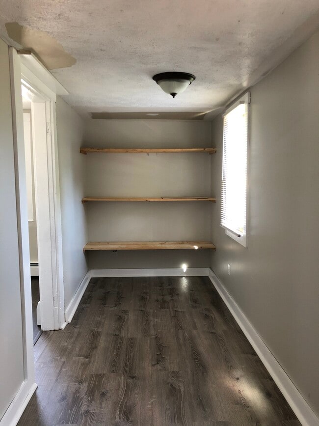Photo - 105 Common St Unit 3