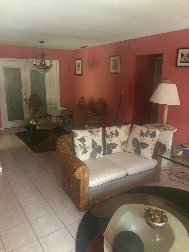 Photo - 2010 SW 68th Way