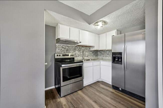 Photo - Hein Orchard Apartments