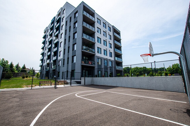 Building Photo - Arthaus