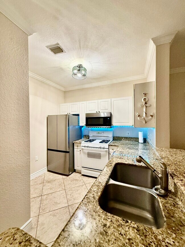 Photo - 2715 Via Capri