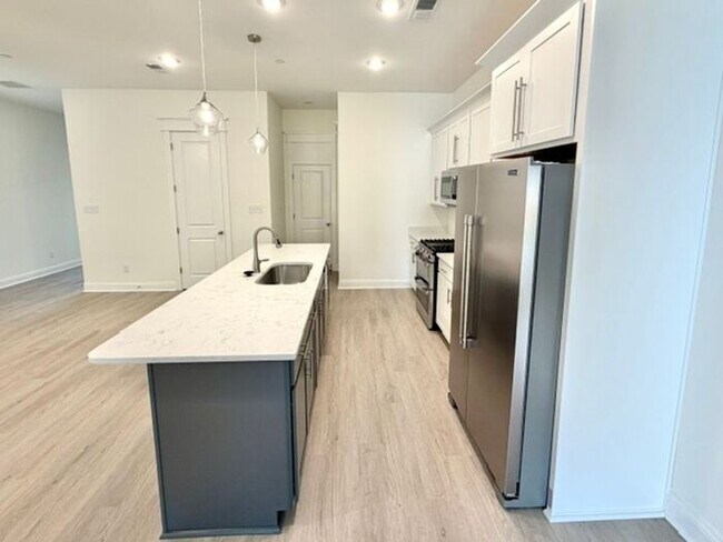 Now Leasing a Brand New 4-Bedroom 3.5 Townhome in Olive Branch-Minutes from Methodist Hospital