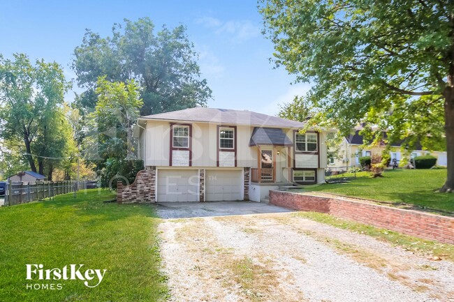 Photo - 16005 E Cogan Ln