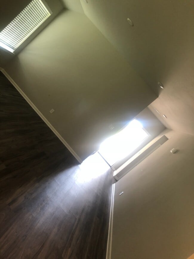 Photo - 18204 Fox Hollow Loop