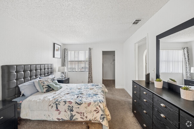 1BR, 1BA - 720SF - Bedroom