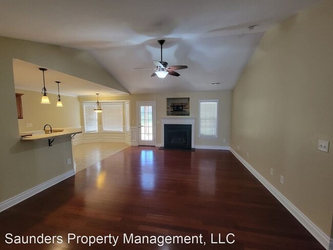 Photo - 3 br, 2 bath House - 4720 Audrey Drive