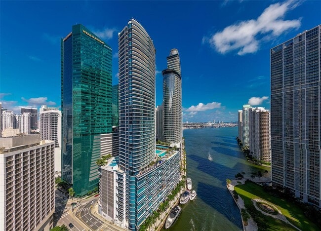 Building Photo - 200 Biscayne Blvd Way Unit 5009