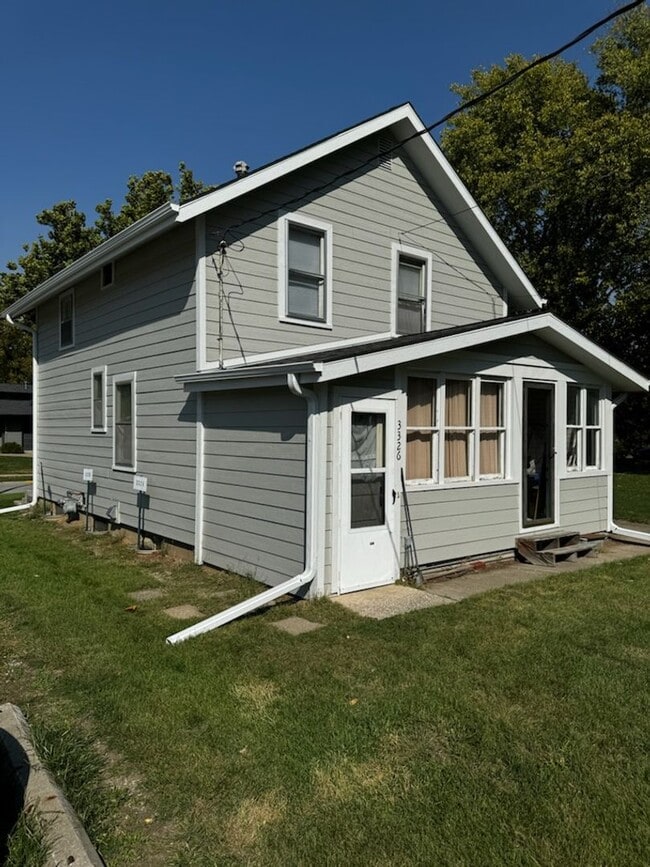 Photo - 3324 Story St