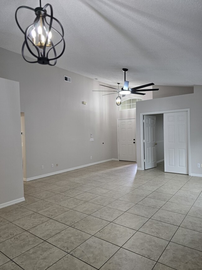 14528 Kristenright Ln