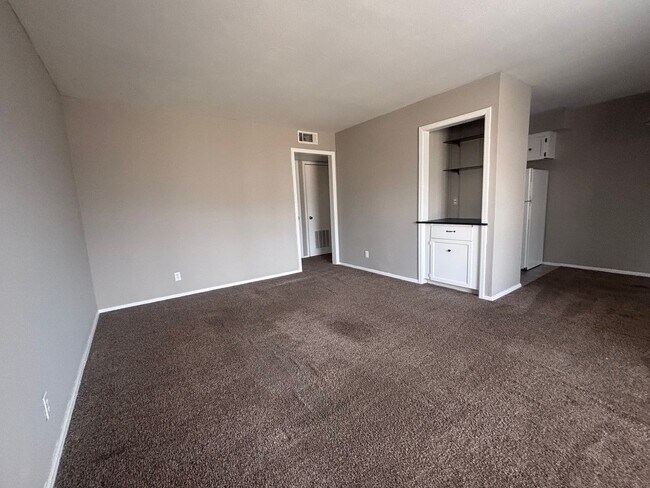 Photo - 1 Bed / 1 Bath at Willow Creek Condos – 68th & Yale $975/month | $975 Security Deposit