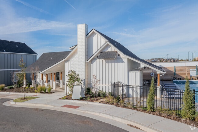 Social Clubhouse - Magnolia Row