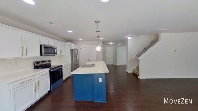 Photo - 7136 Pitzer Dr