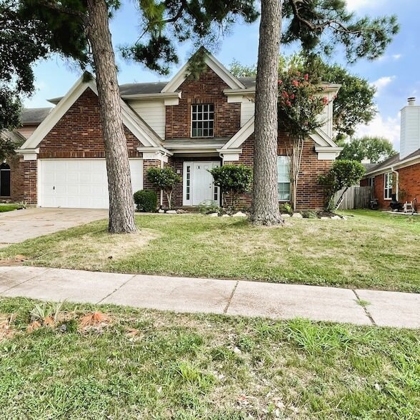 18143 Holly Forest Dr
