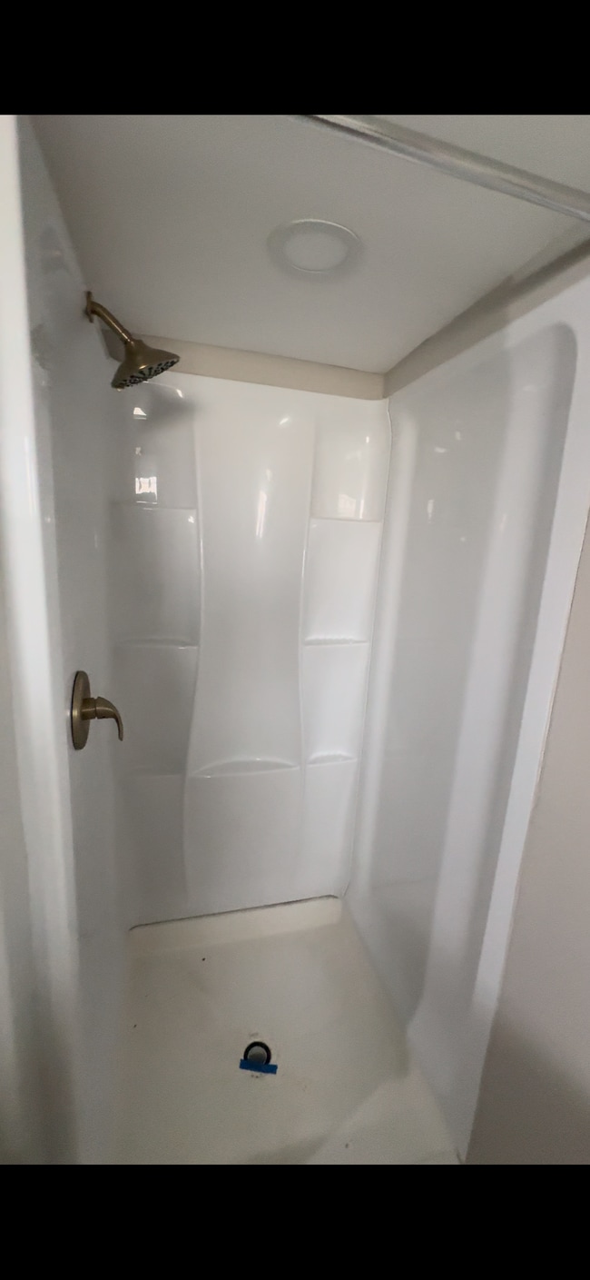 Photo - 1422 Bernice St