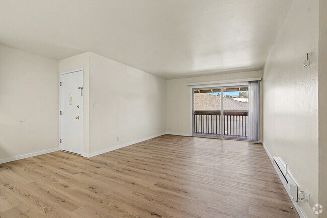 2BR, 1BA - 850SF - Living Room