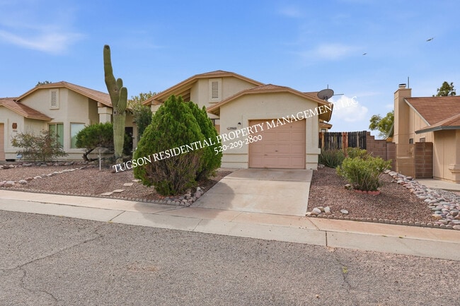 Photo - 9960 E Banister Dr