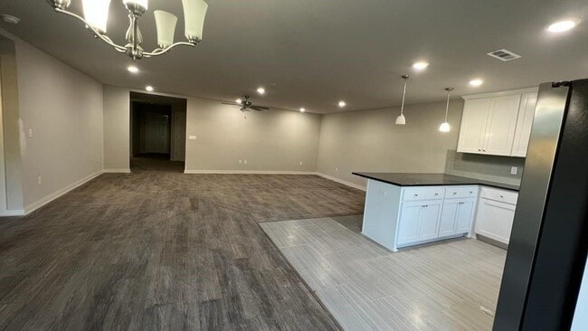 Photo - 305 Tricha Cir SW